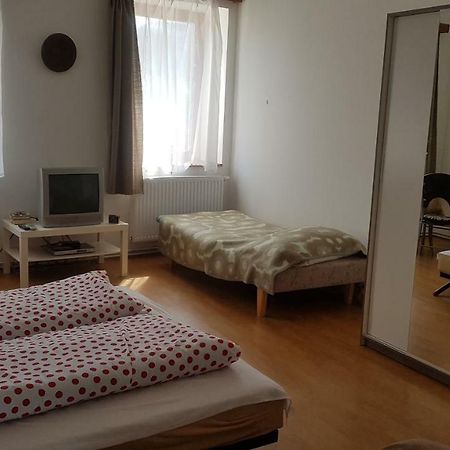 Petra Apartmanok Velem Buitenkant foto