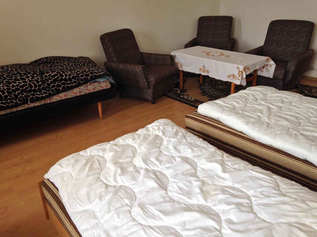 Petra Apartmanok Velem Kamer foto