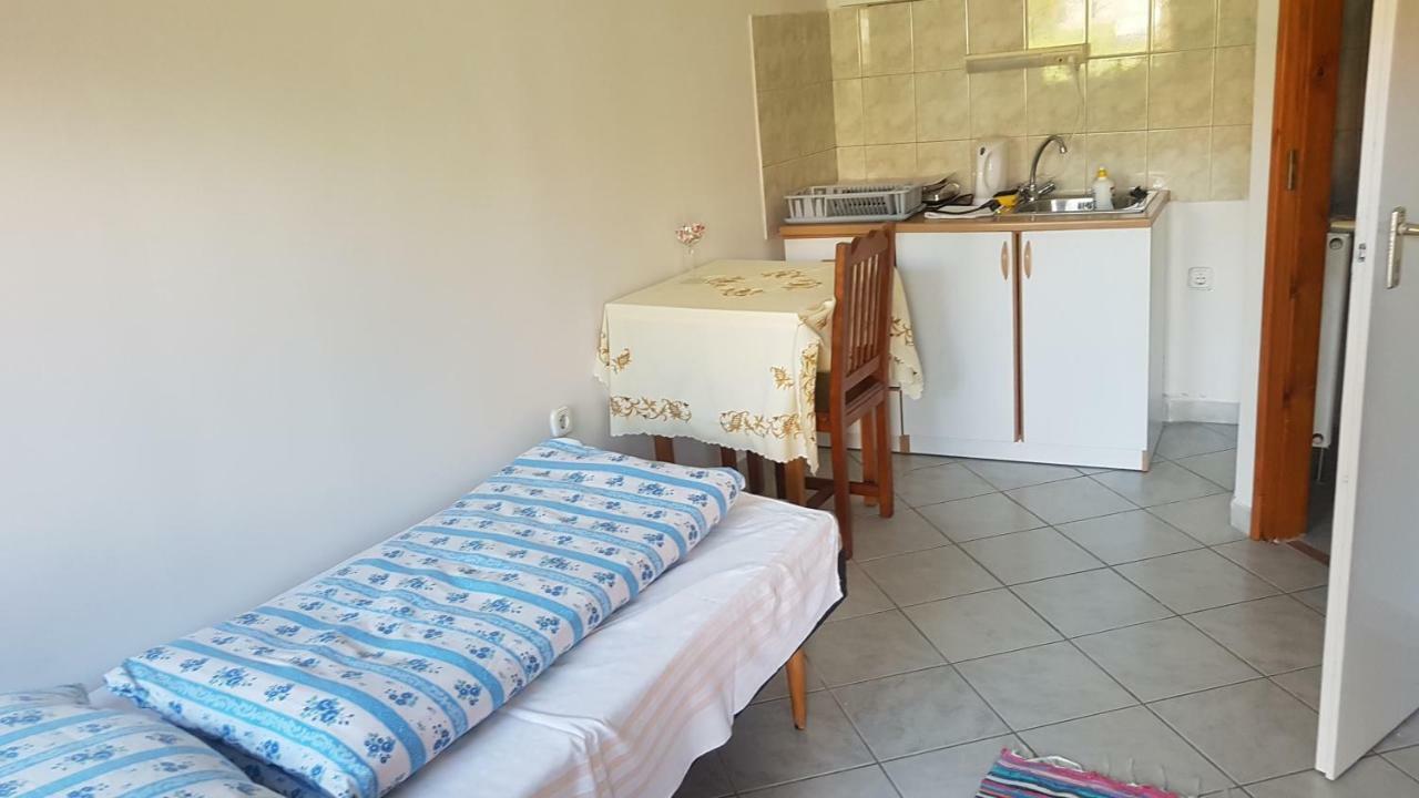 Petra Apartmanok Velem Buitenkant foto